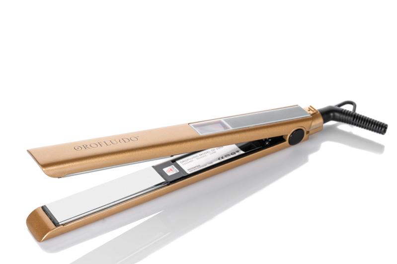 Modern frizerski studio z profesionalno opremo